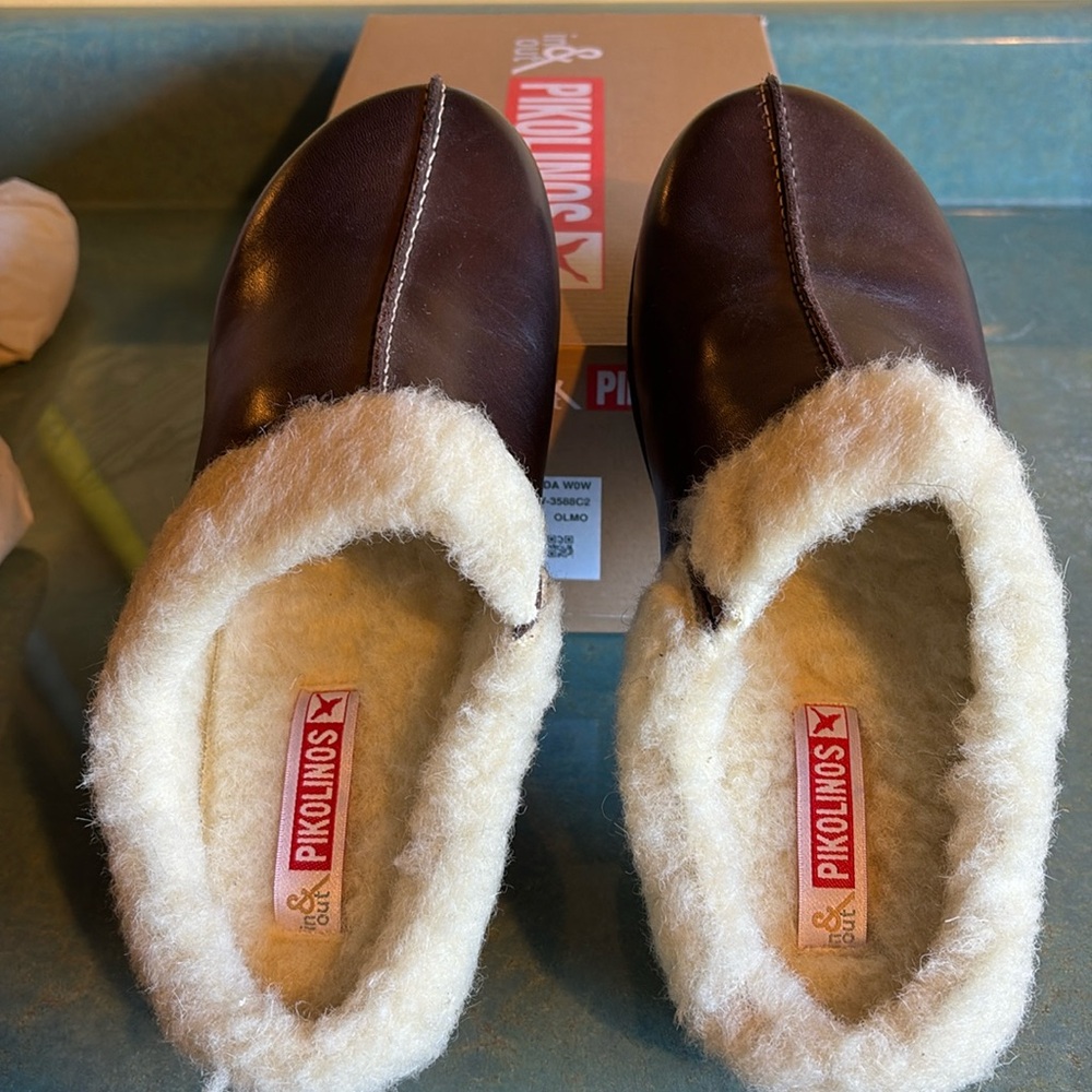 PIKOLINOS new in box size size 40 Granada deep brown